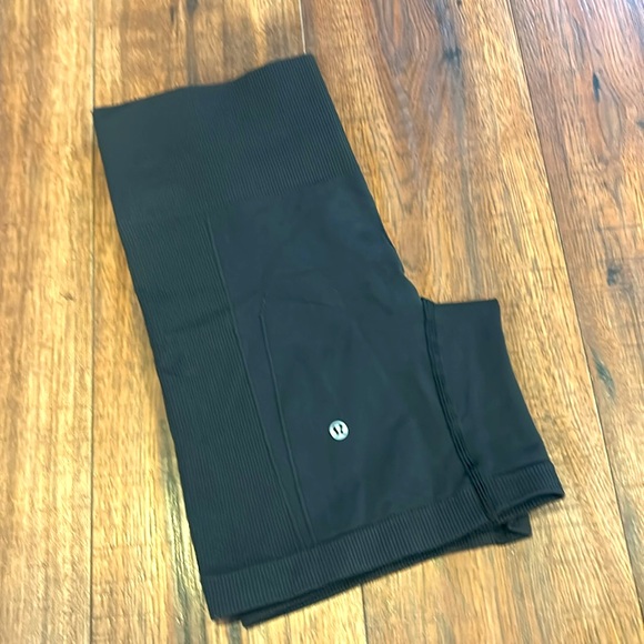 Lululemon shorts - Picture 2 of 3